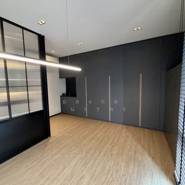 Prime Nine Ekamai, Bangkok, Soi Kamnoet Sap 2 Pradit Manutham Road, Bang Kapi, Huai Khwang, Bangkok, 3 Bedrooms, 315 sqm, Semi-Detached House (Twin House) For Sale, by อลงกต คำนวรพร, 500343227 - DDproperty.com