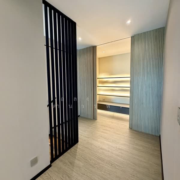 Prime Nine Ekamai, Bangkok, Soi Kamnoet Sap 2 Pradit Manutham Road, Bang Kapi, Huai Khwang, Bangkok, 3 Bedrooms, 315 sqm, Semi-Detached House (Twin House) For Sale, by อลงกต คำนวรพร, 500343227 - DDproperty.com
