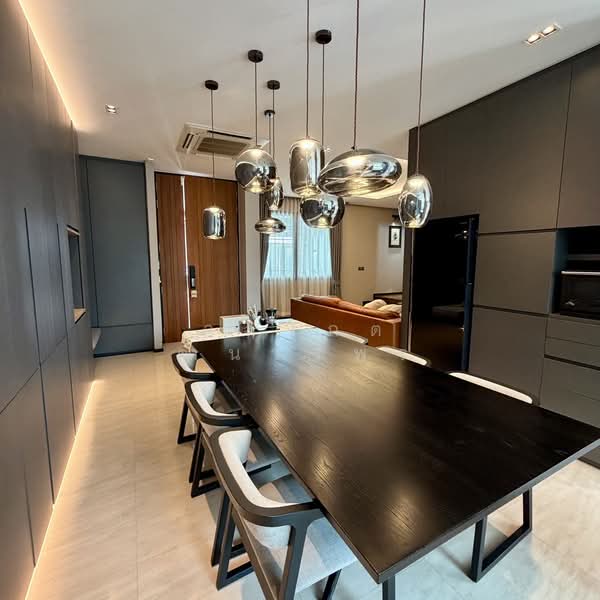 Prime Nine Ekamai, Bangkok, Soi Kamnoet Sap 2 Pradit Manutham Road, Bang Kapi, Huai Khwang, Bangkok, 3 Bedrooms, 315 sqm, Semi-Detached House (Twin House) For Sale, by อลงกต คำนวรพร, 500343227 - DDproperty.com