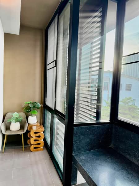 Bless Town Sukhumvit 50, Bangkok, Sukhumvit 50 Road, Phra Kanong, Khlong Toei, Bangkok, 3 Bedrooms, 240 sqm, Townhouse For Rent, by Sanick Sawaisanyakorn, 500343235 - DDproperty.com