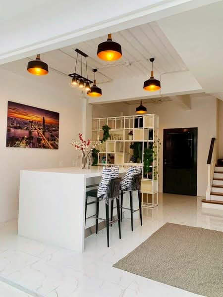 Baan Klang Krung Office Park Bangna : บ้านกลางกรุง ออฟฟิศ พาร์ค บางนา, กรุงเทพ, ซอย หมู่บ้านบ้านกลางกรุงออฟฟิตปาร์ค, บางนา, กรุงเทพ, 200 ตร.ม., ทาวน์เฮ้าส์ ให้เช่า, โดย Khun Eve, 500343261 - DDproperty.com