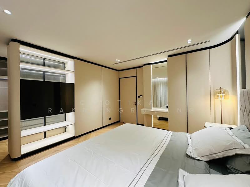 Baan Klang Krung Thonglor, Bangkok, 55 Soi Sukhumvit 55, Khlong Tan Nua, Watthana, Bangkok, 4 Bedrooms, 350 sqm, Townhouse For Sale, by Chotika   Rakrungrueang, 500343301 - DDproperty.com