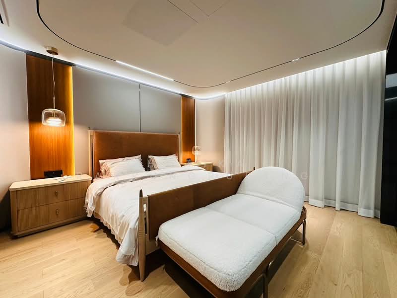 Baan Klang Krung Thonglor, Bangkok, 55 Soi Sukhumvit 55, Khlong Tan Nua, Watthana, Bangkok, 4 Bedrooms, 350 sqm, Townhouse For Sale, by Chotika   Rakrungrueang, 500343301 - DDproperty.com