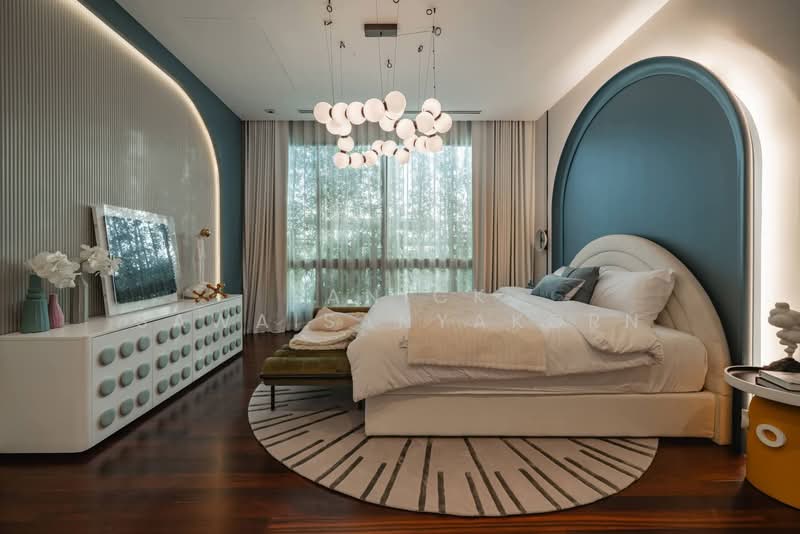 Nirvana Collection Krungthep Kreetha, Bangkok, Soi Srinakarin - Romklao, Saphan Sung, Bangkok, 6 Bedrooms, 1,000 sqm, Single Detached House For Sale, by Sanick Sawaisanyakorn, 500343307 - DDproperty.com