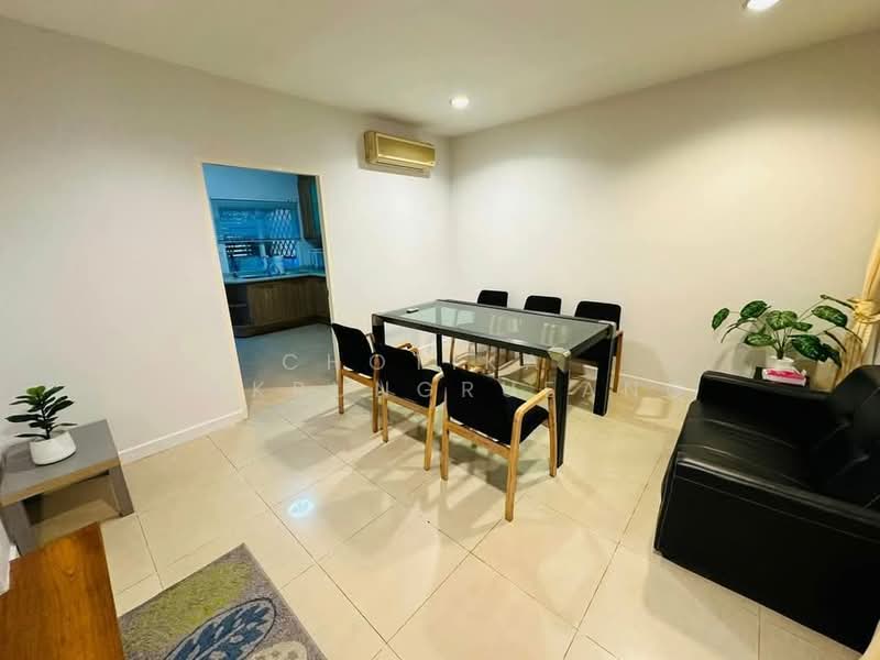 Baan Klang Krung Thonglor : บ้านกลางกรุงทองหล่อ, กรุงเทพ, 55 ซอยสุขุมวิท 55, คลองตันเหนือ, วัฒนา, กรุงเทพ, 400 ตร.ม., ทาวน์เฮ้าส์ ให้เช่า, โดย Chotika  Rakrungrueang, 500343318 - DDproperty.com