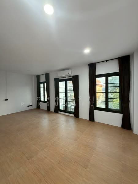 Urban Sathorn : หมู่บ้านเออร์เบิน สาทร, กรุงเทพ, ถนนราชพฤกษ์, บางจาก, ภาษีเจริญ, กรุงเทพ, 300 ตร.ม., ทาวน์เฮ้าส์ ให้เช่า, โดย Chotika Rakrungrueang, 500343332 - DDproperty.com