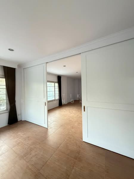 Urban Sathorn, Bangkok, Ratchaphruek Road, Bang Chak, Phasi Charoen, Bangkok, 3 Bedrooms, 300 sqm, Townhouse For Rent, by Chotika Rakrungrueang, 500343332 - DDproperty.com