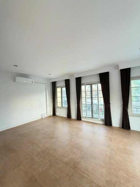 Urban Sathorn : หมู่บ้านเออร์เบิน สาทร, กรุงเทพ, ถนนราชพฤกษ์, บางจาก, ภาษีเจริญ, กรุงเทพ, 300 ตร.ม., ทาวน์เฮ้าส์ ให้เช่า, โดย Chotika Rakrungrueang, 500343332 - DDproperty.com