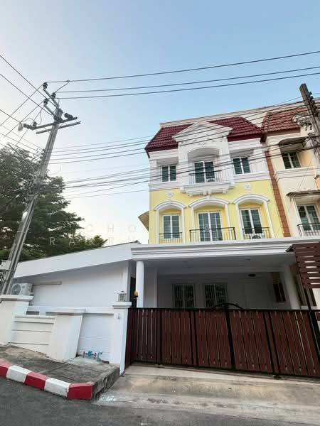 Urban Sathorn, Bangkok, Ratchaphruek Road, Bang Chak, Phasi Charoen, Bangkok, 3 Bedrooms, 300 sqm, Townhouse For Rent, by Chotika Rakrungrueang, 500343332 - DDproperty.com