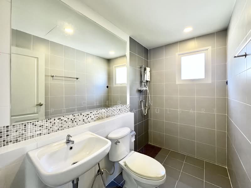 Centro Chaiyaphruek-Chaengwattana, Nonthaburi, Rural Road 2051, Khlong Phra Udom, Pak Kret, Nonthaburi, 4 Bedrooms, 260 sqm, Single Detached House For Rent, by Cherlin Lophattarakulsart, 500343365 - DDproperty.com