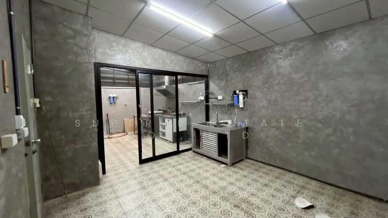 สุขนิเวศน์ 9, Nonthaburi, Bang Mae Nang, Bang Yai, Nonthaburi, 4 Bedrooms, 180 sqm, Townhouse For Sale, by Super B Estate Co., Ltd, 500343368 - DDproperty.com