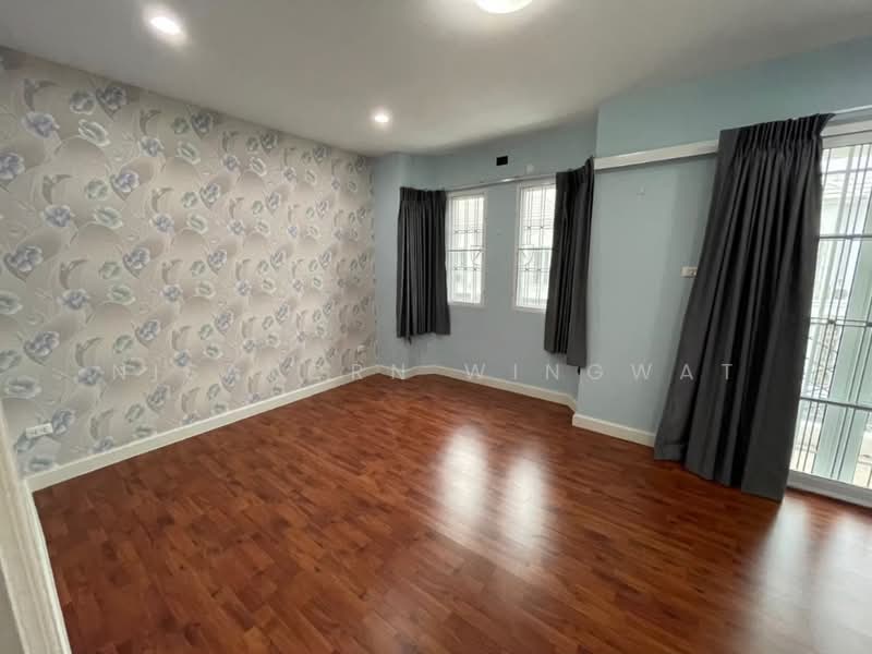 3-BR Townhouse, Bangkok, Wat Tha Pra, Bangkok Yai, Bangkok, 3 Bedrooms, 200 sqm, Townhouse For Rent, by Nisakorn Wingwat, 500343394 - DDproperty.com