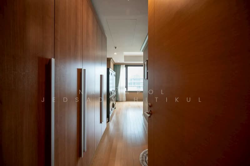 Prive by Sansiri, Bangkok, 68 Soi Ruamrudee, Wireless Road, Lumphini, Pathum Wan, Bangkok, 3 Bedrooms, 178 sqm, Condo For Rent, by Nattapol Jedsadathitikul, 500343436 - DDproperty.com