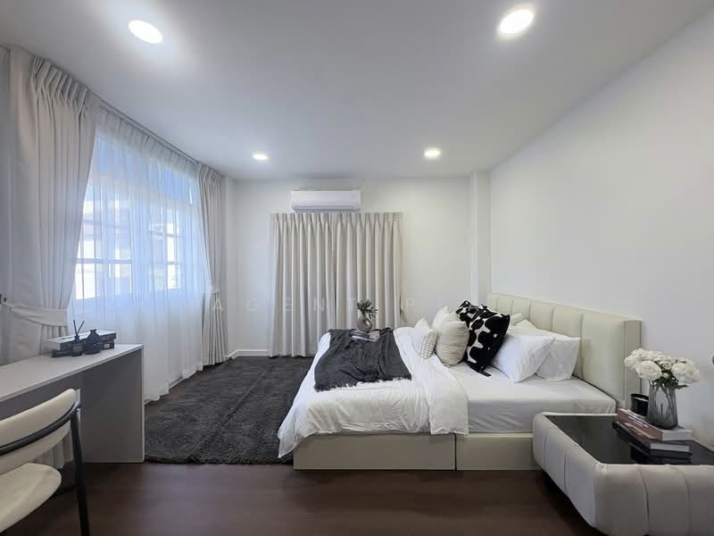 3-Story Townhouse for Rent in the Heart of Mengjai Intersection, Ready to Move In (SPSAD4018), Bangkok, Samsen Nok, Huai Khwang, Bangkok, 4 Bedrooms, 400 sqm, Townhouse For Rent, by Agent Pla, 500343486 - DDproperty.com