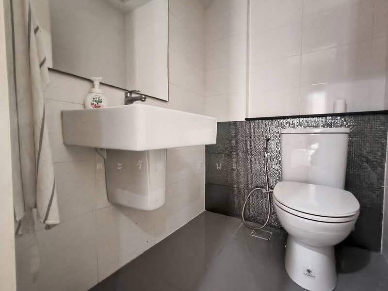 Baan Klang Muang The Edition Rama 9-Krungthep Kreetha, Bangkok, Kanchanaphisek Road 23, Saphan Sung, Bangkok, 3 Bedrooms, 149 sqm, Townhouse For Sale, by ตะวัน ขันเงิน, 500343492 - DDproperty.com