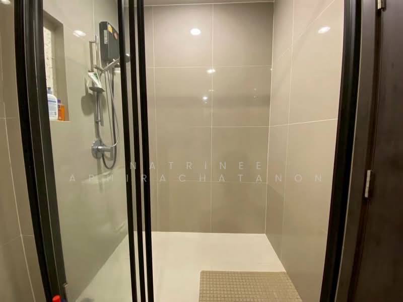 XT Huaikhwang, Bangkok, 244 Ratchadaphisek Road, Huai Khwang, Bangkok, 1 Bedroom, 30 sqm, Condo For Rent, by Natrinee Aphirachatanon, 500343519 - DDproperty.com