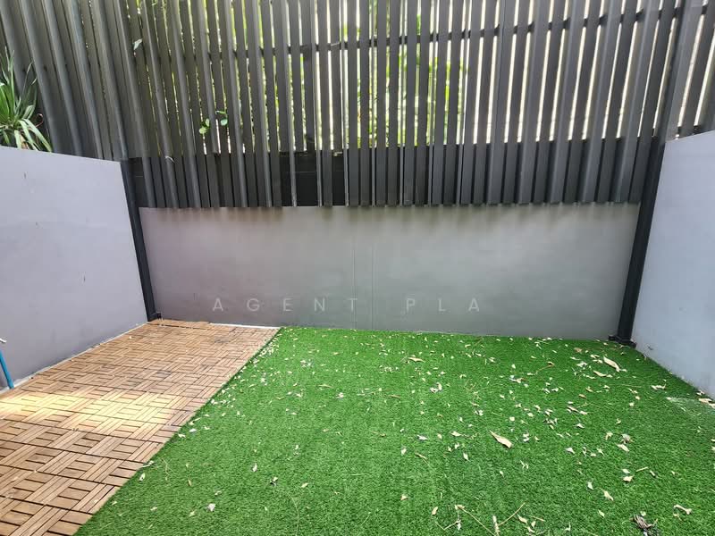 The Park Lane 22, Bangkok, 42 Soi Pridi Banomyong 45, Khlong Tan Nua, Watthana, Bangkok, 3 Bedrooms, 300 sqm, Townhouse For Rent, by Agent Pla, 500343521 - DDproperty.com