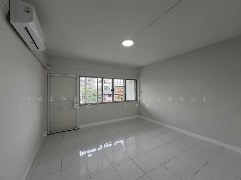 Spacious 5BR Townhouse for Rent at Chiang Mai Land Near City Center, Chiang Mai, Chang Klan, Muang Chiang Mai, Chiang Mai, 5 Bedrooms, 200 sqm, Townhouse For Rent, by Fazwaz (Thailand) Co., Ltd., 500343543 - DDproperty.com