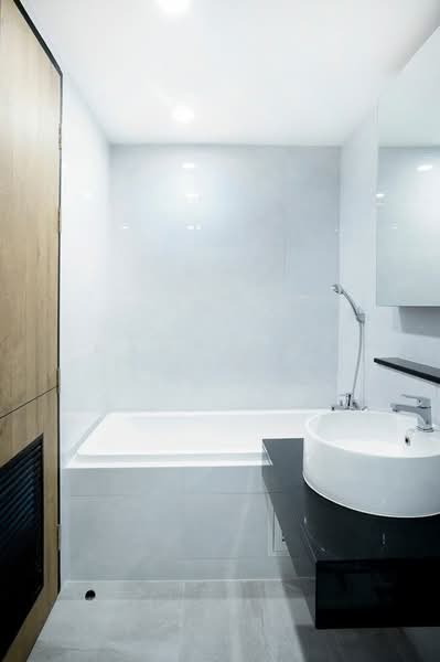 Nice @ 61 Residence, Bangkok, 35 Sukhumvit 61, Khlong Tan Nua, Watthana, Bangkok, 1 Bedroom, 56 sqm, Apartment For Rent, by Kanyapuk Tinanop, 500343584 - DDproperty.com