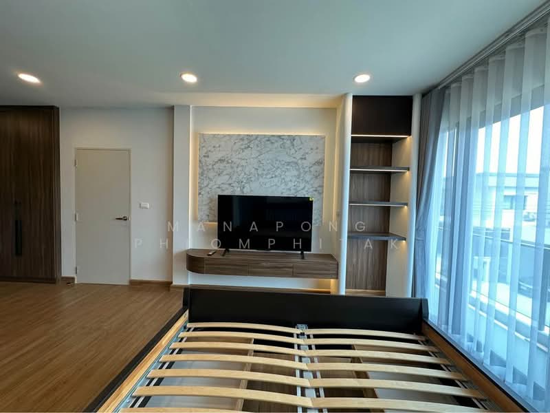 Centro Bangna, Samut Prakan, 111 Soi 3, Bang Kaeo, Bang Plee, Samut Prakan, 4 Bedrooms, 445 sqm, Single Detached House For Rent, by Manapong Phromphitak, 500343592 - DDproperty.com