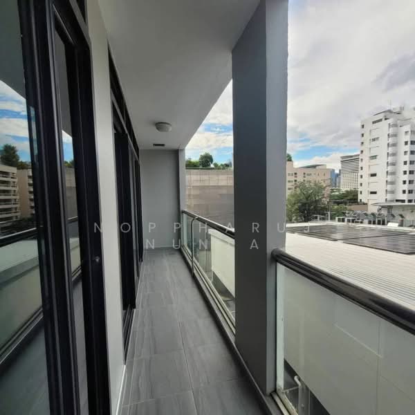 Baan Phrom Phong, Bangkok, Soi Sukhumvit 39, Khlong Tan Nua, Watthana, Bangkok, 2 Bedrooms, 105 sqm, Condo For Sale, by Noppharuj Nunta, 500343711 - DDproperty.com