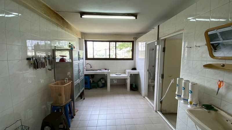 สะแกงาม วิลล่า : Sakae Ngam Villa, Bangkok, ถนนสะแกงาม, Samae Dam, Bang Khun Thian, Bangkok, , 150 sqm, Shophouse For Sale, by คุณ ชญาดา มหาปิยานนท์ (ไนท์), 500343726 - DDproperty.com