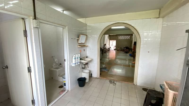 สะแกงาม วิลล่า : Sakae Ngam Villa, Bangkok, ถนนสะแกงาม, Samae Dam, Bang Khun Thian, Bangkok, , 150 sqm, Shophouse For Sale, by คุณ ชญาดา มหาปิยานนท์ (ไนท์), 500343726 - DDproperty.com