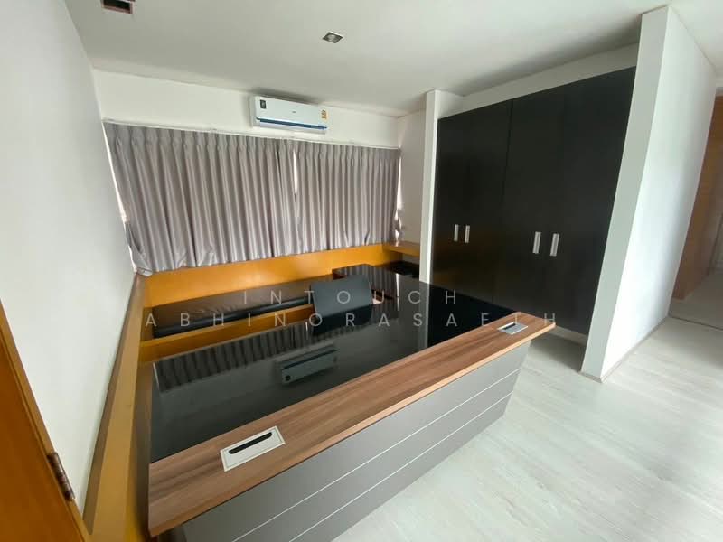 Noble Tara Pattanakarn, Bangkok, 2046 Pattanakarn Road, Suan Luang, Bangkok, 5 Bedrooms, 550 sqm, Single Detached House For Sale, by Intouch Abhinorasaeth, 500343877 - DDproperty.com