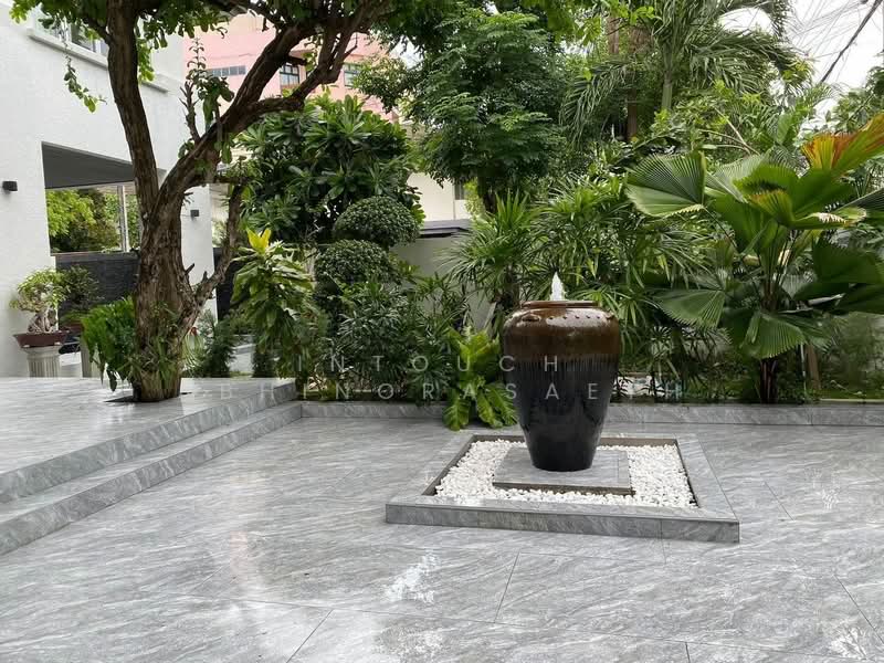 Noble Tara Pattanakarn : โนเบิล ทารา พัฒนาการ, กรุงเทพ, 2046 ถนนพัฒนาการ, สวนหลวง, กรุงเทพ, 550 ตร.ม., บ้านเดี่ยว ขาย, โดย Intouch Abhinorasaeth, 500343877 - DDproperty.com