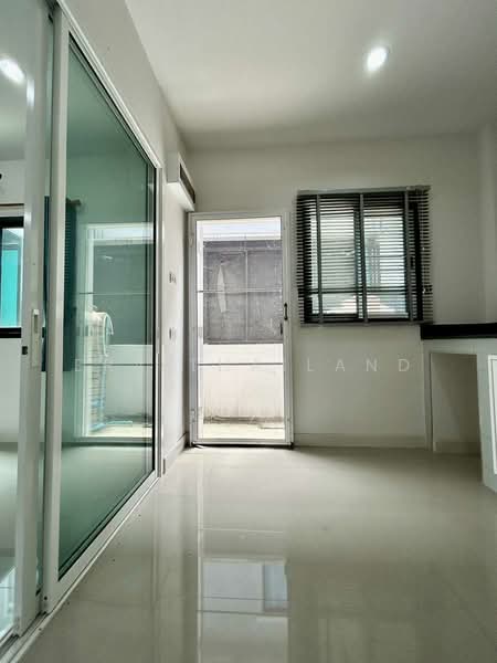 หมู่บ้านนราแกรนด์ วังน้อย อยุธยา, Phra Nakhon Si Ayutthaya, Lam Ta Sao, Wang Noi, Phra Nakhon Si Ayutthaya, 3 Bedrooms, 154 sqm, Townhouse For Sale, by ERA Thailand, 500343888 - DDproperty.com