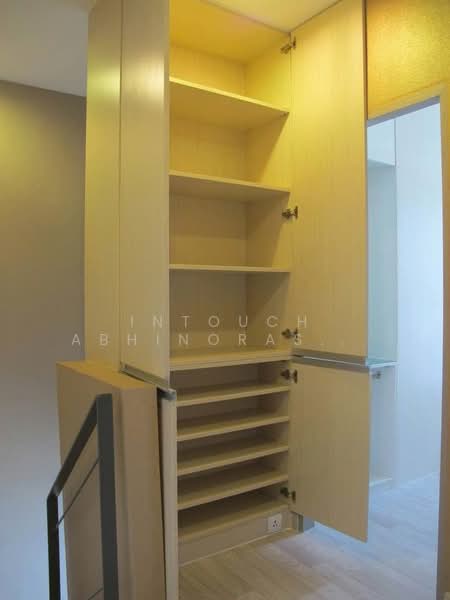 IDEO MOBI Sukhumvit 81, Bangkok, 2097 Sukhumvit Road, Bang Chak, Phra Khanong, Bangkok, 2 Bedrooms, 62 sqm, Condo For Sale, by Intouch Abhinorasaeth, 500343897 - DDproperty.com