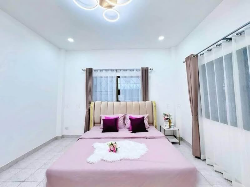 Paradise Hill 2, Chon Buri (Pattaya), Soi Bun Samphan 9, Nong Pru, Bang Lamung (Pattaya), Chon Buri (Pattaya), 2 Bedrooms, 200 sqm, Single Detached House For Sale, by Connex Property, 500343899 - DDproperty.com