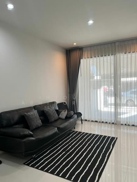 Baan Klang Muang Rama 9-Krungthep Kreetha, Bangkok, Soi Kanchanaphisek 23, Saphan Sung, Bangkok, 2 Bedrooms, 150 sqm, Townhouse For Sale, by Intouch Abhinorasaeth, 500343920 - DDproperty.com