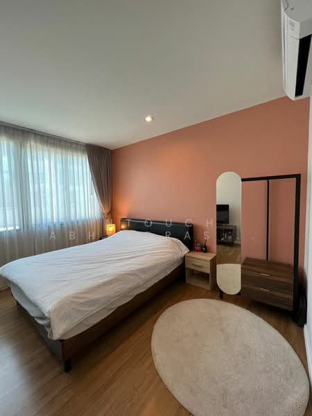 Baan Klang Muang Rama 9-Krungthep Kreetha, Bangkok, Soi Kanchanaphisek 23, Saphan Sung, Bangkok, 2 Bedrooms, 150 sqm, Townhouse For Sale, by Intouch Abhinorasaeth, 500343920 - DDproperty.com