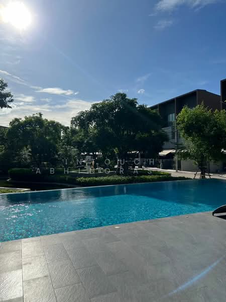 Baan Klang Muang Rama 9-Krungthep Kreetha, Bangkok, Soi Kanchanaphisek 23, Saphan Sung, Bangkok, 2 Bedrooms, 150 sqm, Townhouse For Sale, by Intouch Abhinorasaeth, 500343920 - DDproperty.com