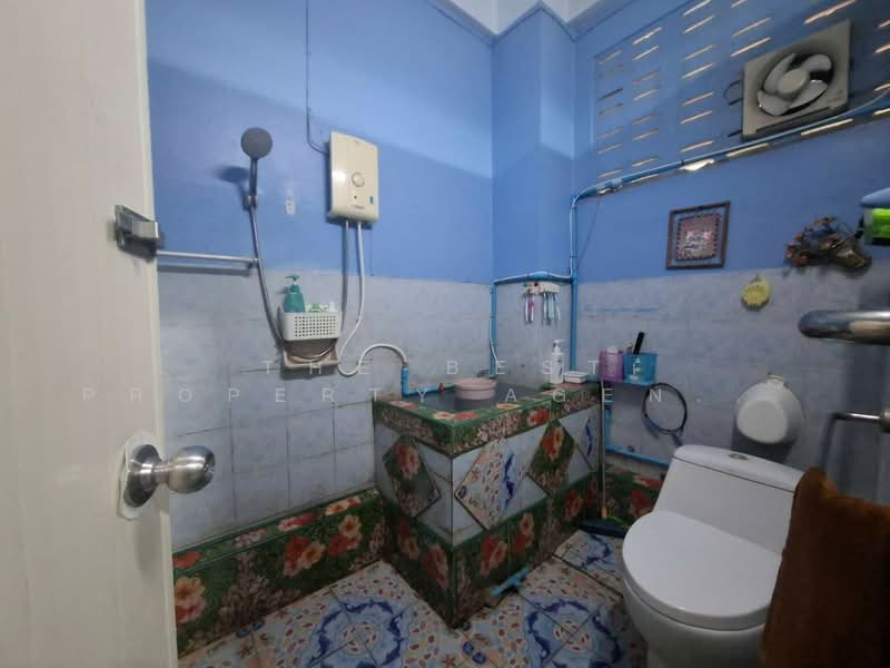 หมู่บ้านสวนแก้ว สมุทรสงคราม, Samut Songkhram, Lat Yai, Muang Samut Songkhram, Samut Songkhram, 3 Bedrooms, 100 sqm, Townhouse For Sale, by The Best Property Agent อิ๋ว, 500343936 - DDproperty.com