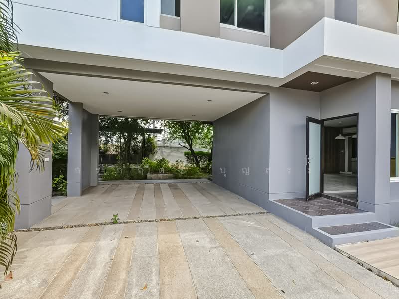 The Tara Ramintra, Bangkok, Soi Phraya Suren 35, Bang Chun, Khlong Sam Wa, Bangkok, 3 Bedrooms, 180 sqm, Single Detached House For Sale, by กรกฤตย์ บุญสระ, 500343981 - DDproperty.com