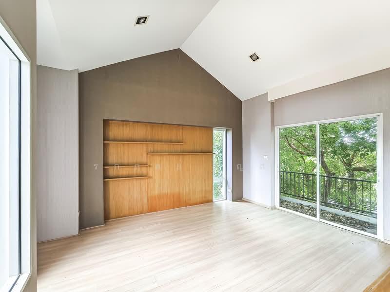 The Tara Ramintra, Bangkok, Soi Phraya Suren 35, Bang Chun, Khlong Sam Wa, Bangkok, 3 Bedrooms, 180 sqm, Single Detached House For Sale, by กรกฤตย์ บุญสระ, 500343981 - DDproperty.com