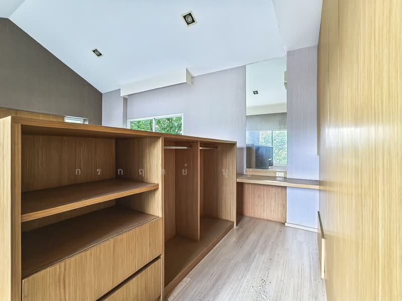 The Tara Ramintra, Bangkok, Soi Phraya Suren 35, Bang Chun, Khlong Sam Wa, Bangkok, 3 Bedrooms, 180 sqm, Single Detached House For Sale, by กรกฤตย์ บุญสระ, 500343981 - DDproperty.com