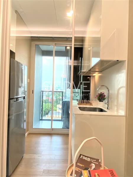 The Saint Residences Ladprao, Bangkok, 588 Vibhavadi-Rangsit Road, Jom Phon, Chatuchak, Bangkok, 1 Bedroom, 30 sqm, Condo For Rent, by Puriwat Chinsongkram, 500344003 - DDproperty.com