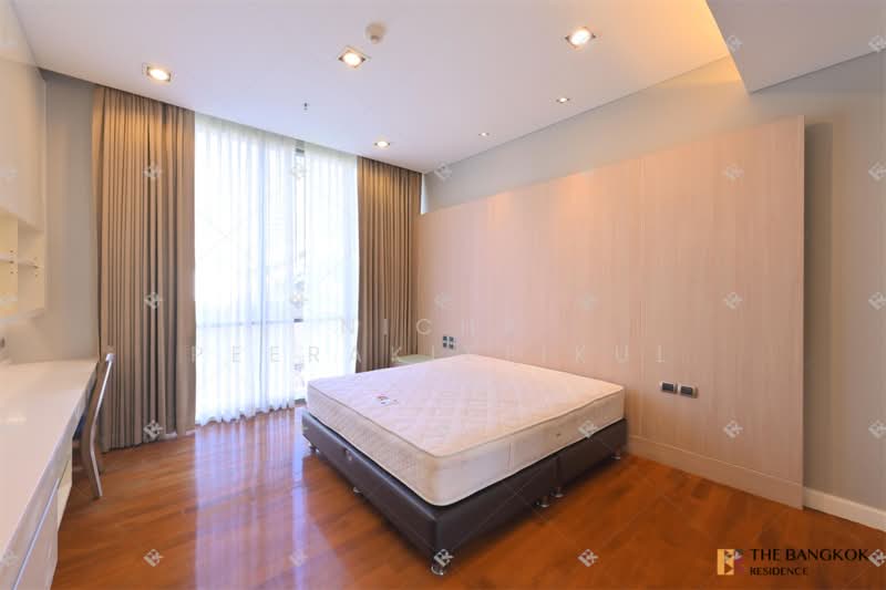 Domus 18, Bangkok, Soi Sukhumvit 18, Khlong Toei, Bangkok, 4 Bedrooms, 300 sqm, Condo For Rent, by Nicha Peerakittikul, 500344053 - DDproperty.com