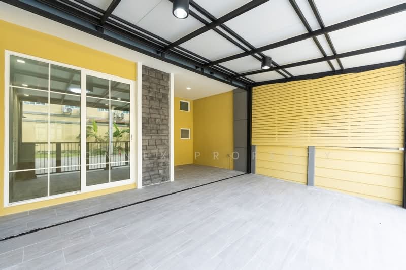 Golden Town 2 Onnut-Pattanakarn, Bangkok, 189 Soi On Nut 65 Yaek 14, Prawet, Bangkok, 3 Bedrooms, 110 sqm, Townhouse For Sale, by Connex Property, 500344057 - DDproperty.com