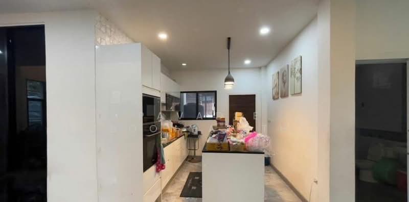 4-BR House, Prachuap Khiri Khan, Hua Hin, Prachuap Khiri Khan, 4 Bedrooms, 200 sqm, Single Detached House For Sale, by Pavadee Boonyarith, 500344232 - DDproperty.com