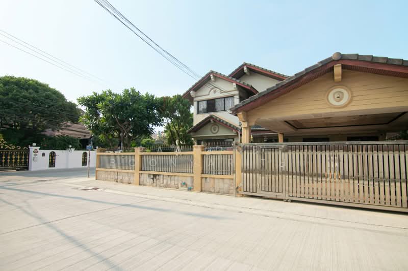 undefined, Bangkok, Bang Na Tai, Bang Na, Bangkok, 4 Bedrooms, 250 sqm, Single Detached House For Sale, by Pavadee Boonyarith, 500344239 - DDproperty.com