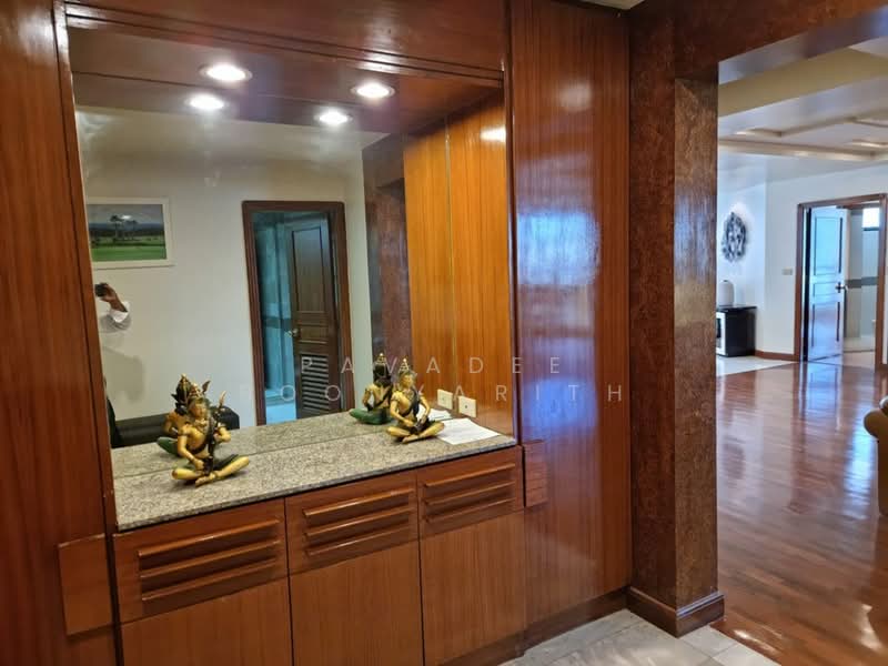 President Park Sukhumvit 24, Bangkok, 99 Sukhumvit 24 Alley, Khlongtoei Nua, Watthana, Bangkok, 3 Bedrooms, 260 sqm, Condo For Sale, by Pavadee Boonyarith, 500344250 - DDproperty.com