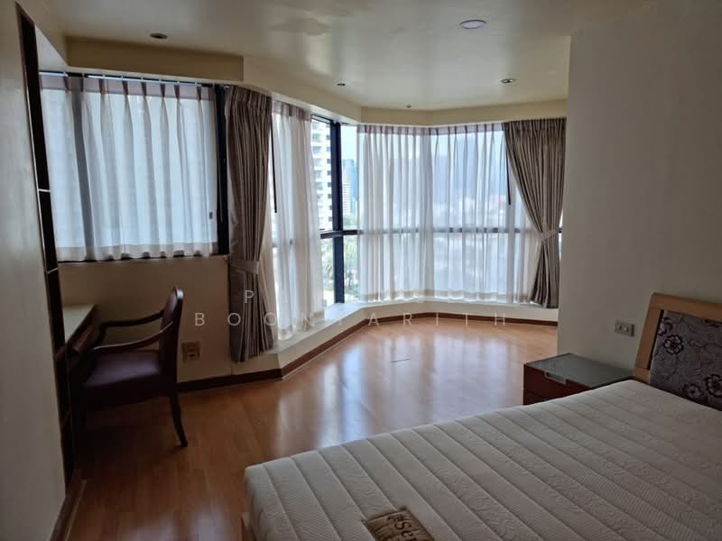 President Park Sukhumvit 24, Bangkok, 99 Sukhumvit 24 Alley, Khlongtoei Nua, Watthana, Bangkok, 3 Bedrooms, 260 sqm, Condo For Sale, by Pavadee Boonyarith, 500344250 - DDproperty.com