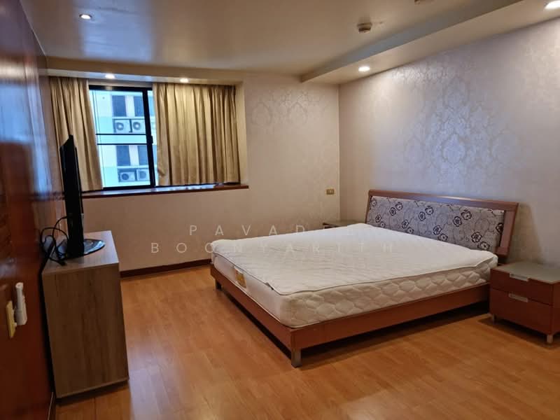 President Park Sukhumvit 24, Bangkok, 99 Sukhumvit 24 Alley, Khlongtoei Nua, Watthana, Bangkok, 3 Bedrooms, 260 sqm, Condo For Sale, by Pavadee Boonyarith, 500344250 - DDproperty.com