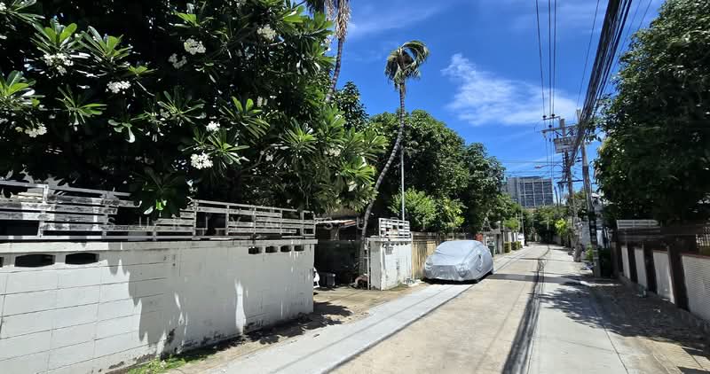 บ้านเดี่ยว 2 ชั้น สไตล์ลอฟท์ ซอยอินทามระ, กรุงเทพ, สุทธิสารวินิจฉัย, บางซื่อ, บางซื่อ, กรุงเทพ, 200 ตร.ม., บ้านเดี่ยว ขาย, โดย Suriya Suriyatip, 500344253 - DDproperty.com