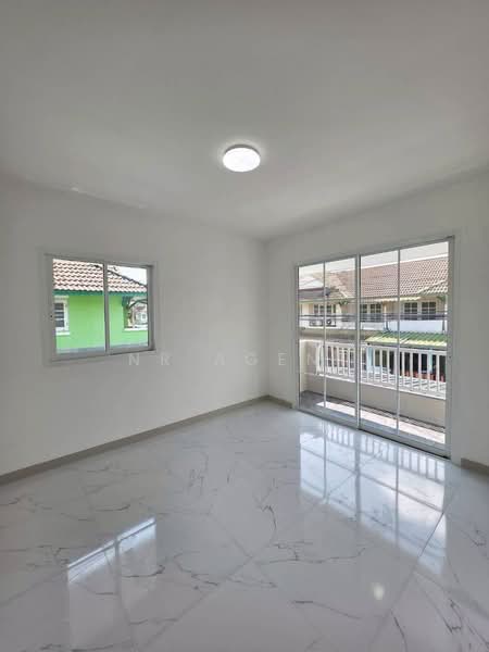 Baan Phrueksa 3 Bang Bua Thong, Nonthaburi, Soi Moobaan Phrueksa 3, Bang Khu Rat, Bang Bua Thong, Nonthaburi, 3 Bedrooms, 100 sqm, Townhouse For Sale, by NR AGENT, 500344282 - DDproperty.com