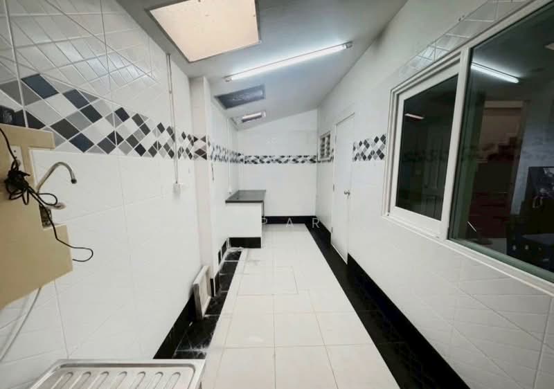 The Exclusive นวลจันทร์, Bangkok, Nuan Chan, Bueng Kum, Bangkok, 3 Bedrooms, 100 sqm, Townhouse For Sale, by Airada Parasarn, 500344340 - DDproperty.com